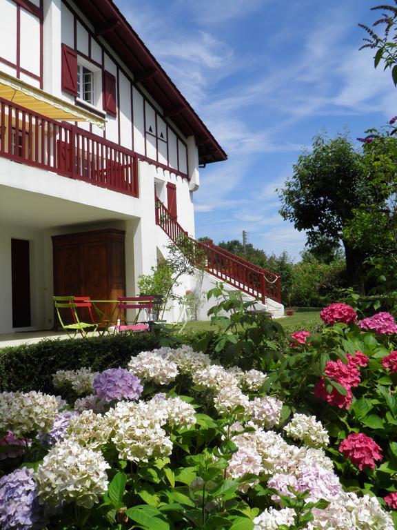 Chambres D'Hotes Haitz Ondo Hasparren Exterior photo